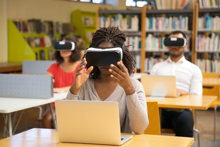Breaking Boundaries: The Impact of Technology on Modern Education